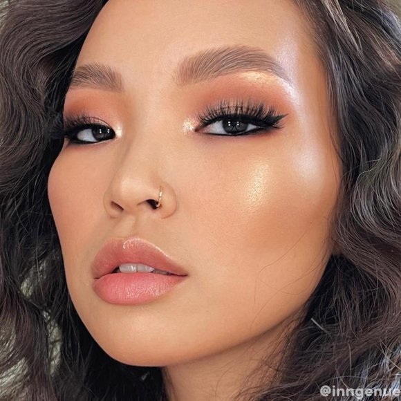 extra toppings shadow palette by Colourpop - Picture 4 of 5